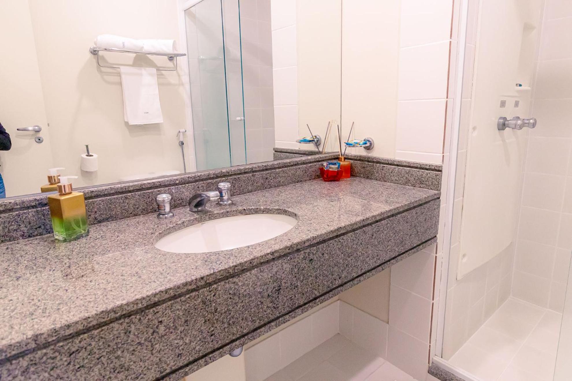 Flat Excelente Em Frente Ao Aeroporto De Congonhas - H602 4* Sao Paulo