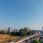 Flat Excelente Em Frente Ao Aeroporto De Congonhas - H602
