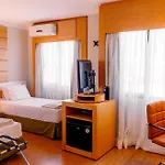 Flat Excelente Em Frente Ao Aeroporto De Congonhas - H602