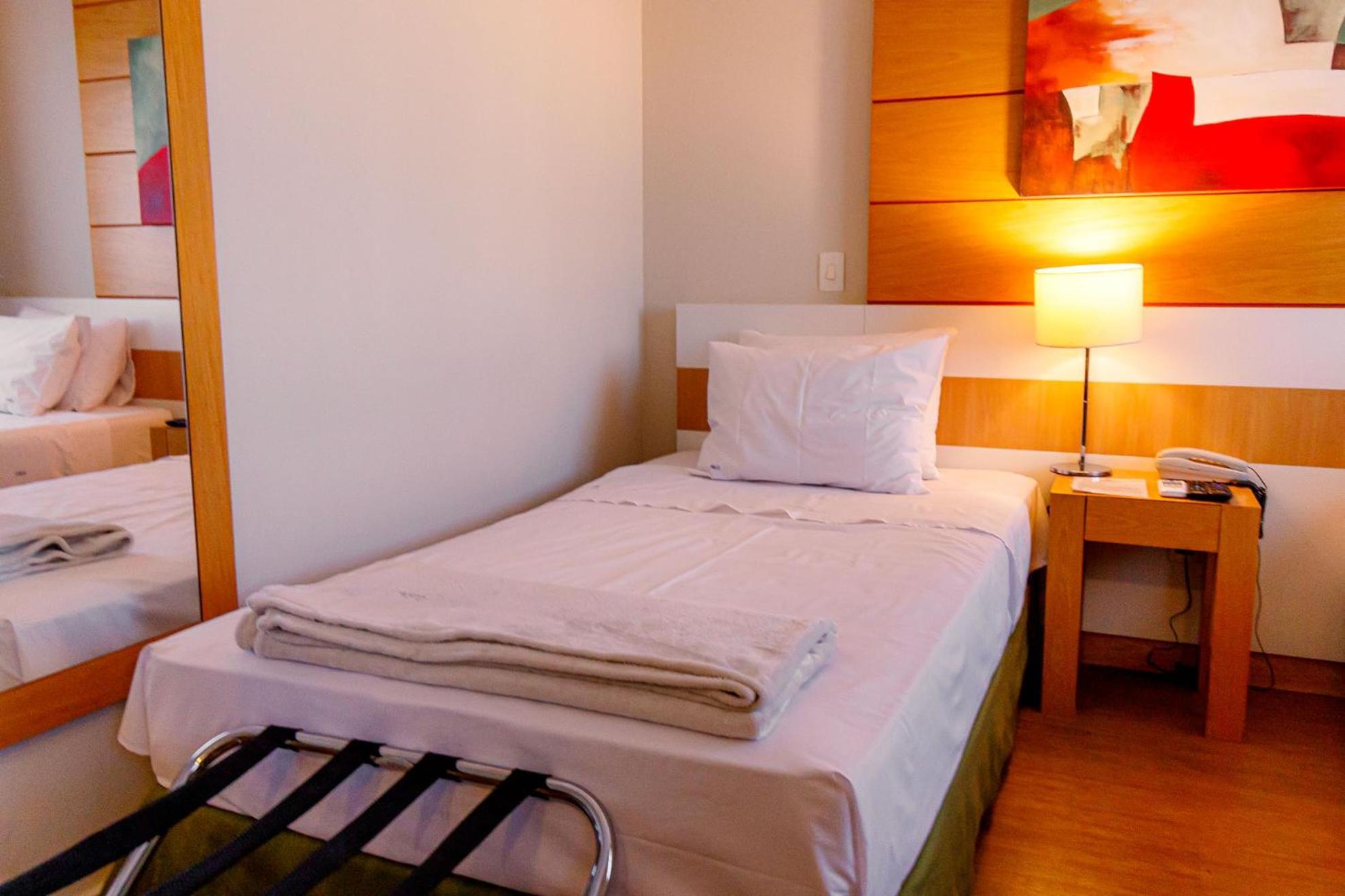 Hotel Flat Excelente Em Frente Ao Aeroporto De Congonhas - H602