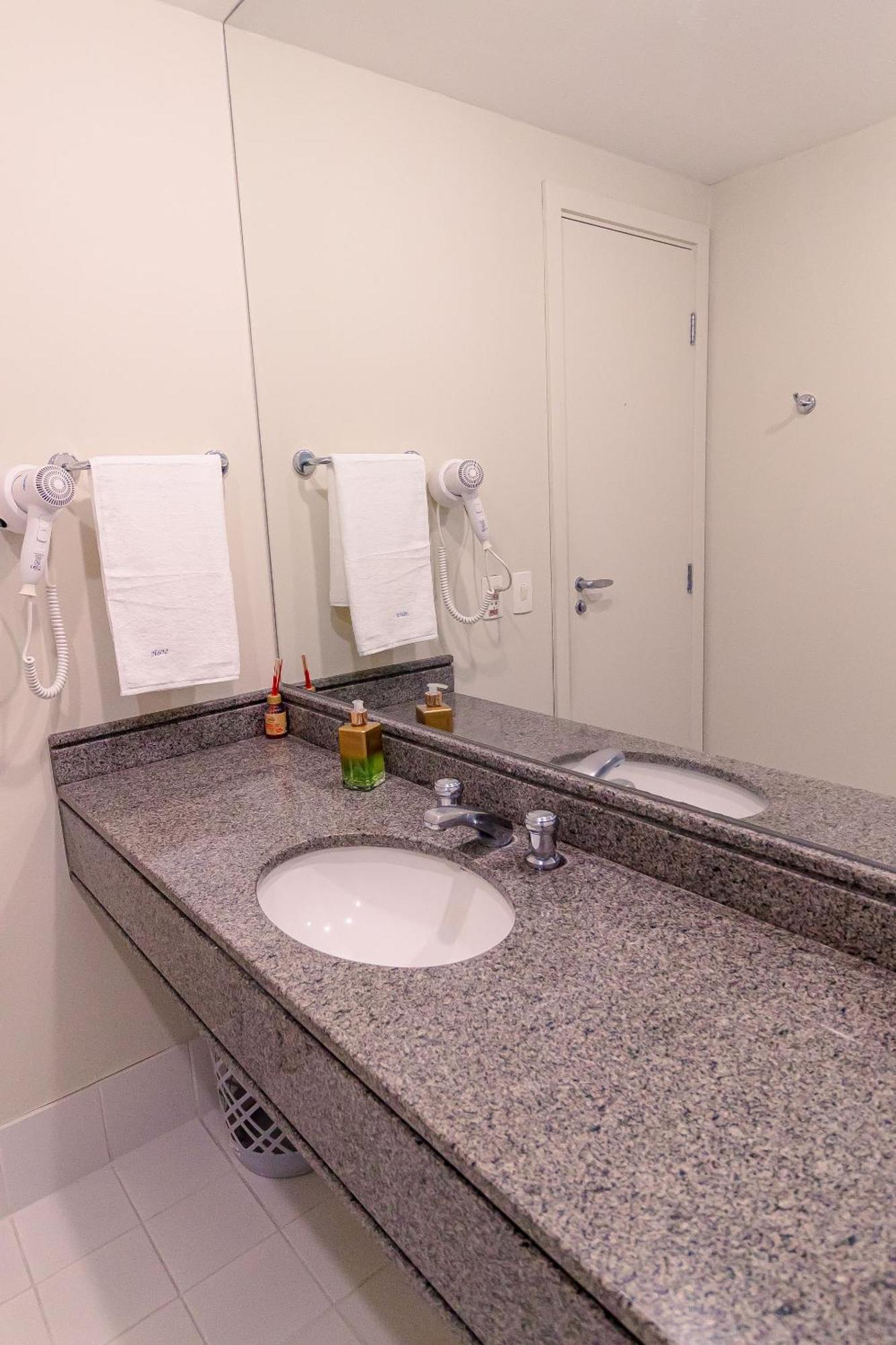 Flat Excelente Em Frente Ao Aeroporto De Congonhas - H602 Hotel 4*