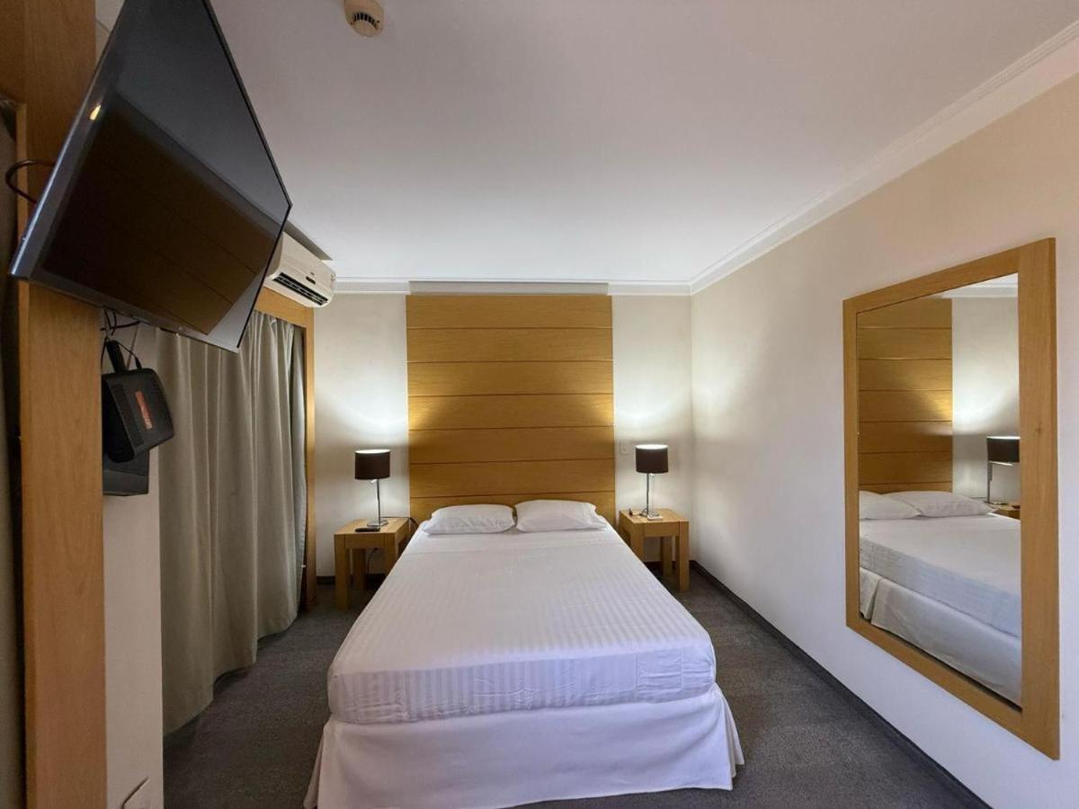 Hotel Flat Excelente Em Frente Ao Aeroporto De Congonhas - H1901 4*